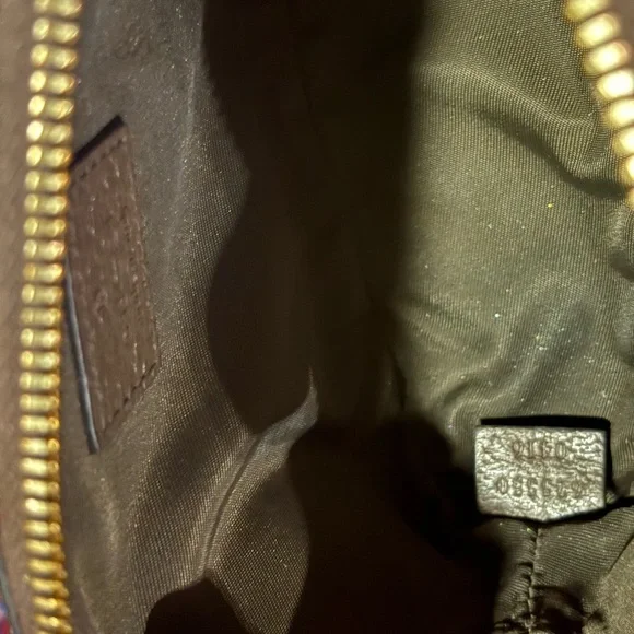 Gucci cosmetic pouch !! - Picture 7 of 7